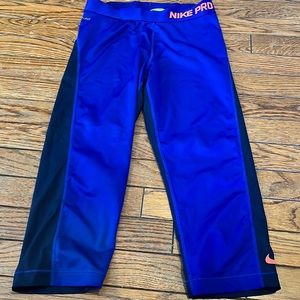 NIKE PRO DRI-FIT CROPPED LEGGINGS